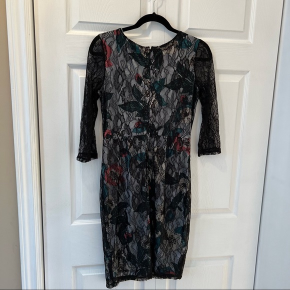 NET Black Lace With Floral Underlay Fitted Dress, Size 6 - Picture 3 of 5